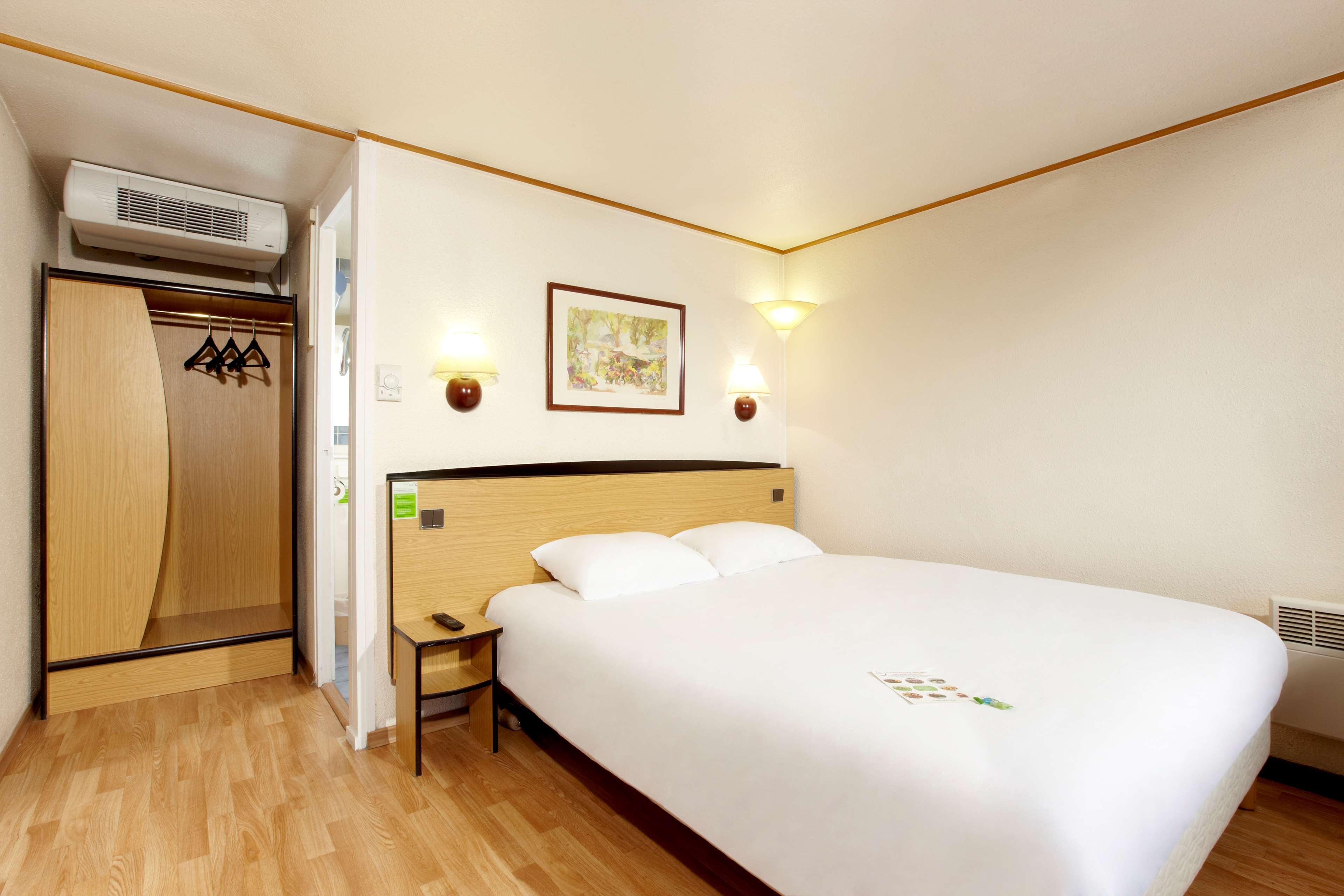 Hotel De La Briere Trignac Kültér fotó